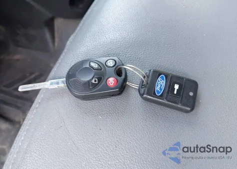 2015 Ford Transit-250 z USA, uszkodzony, nr VIN 1FTYR2CG0FKB15840